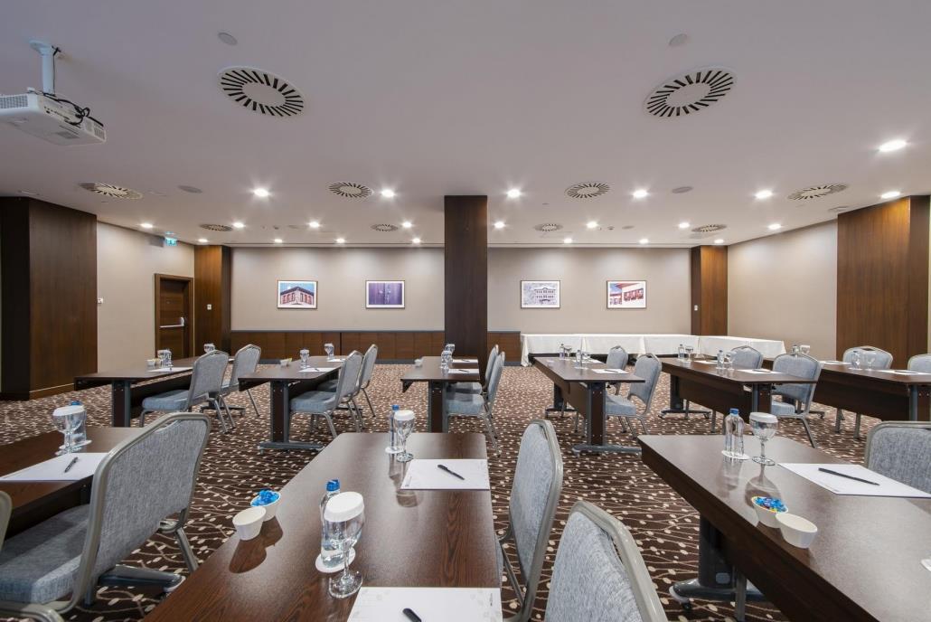 hilton-014