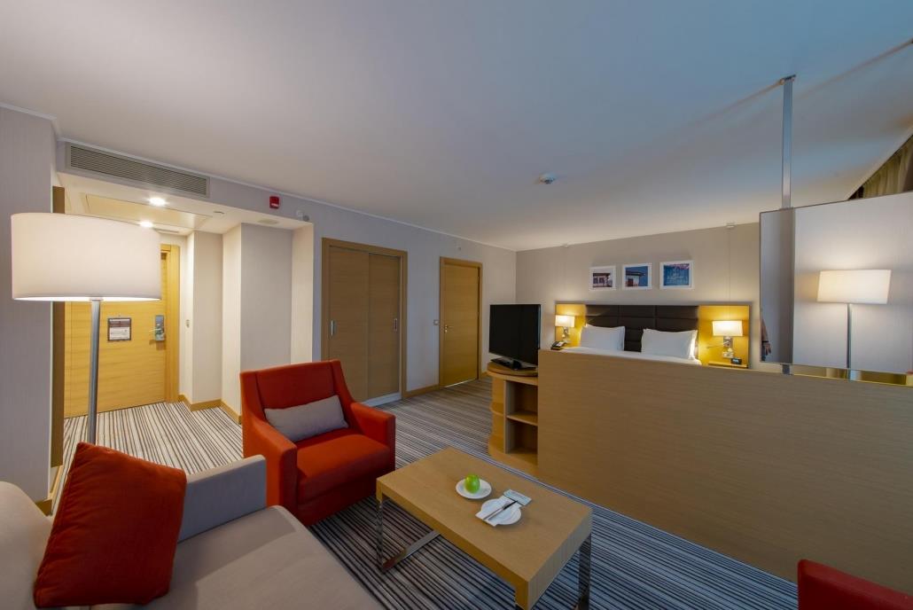 hilton-042