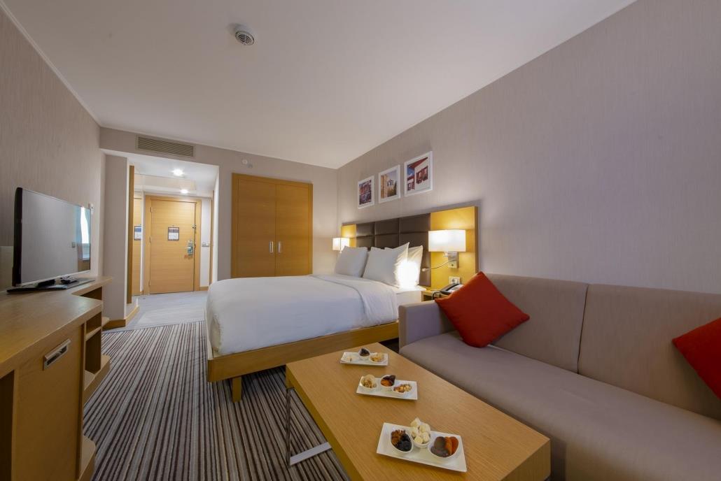 hilton-044